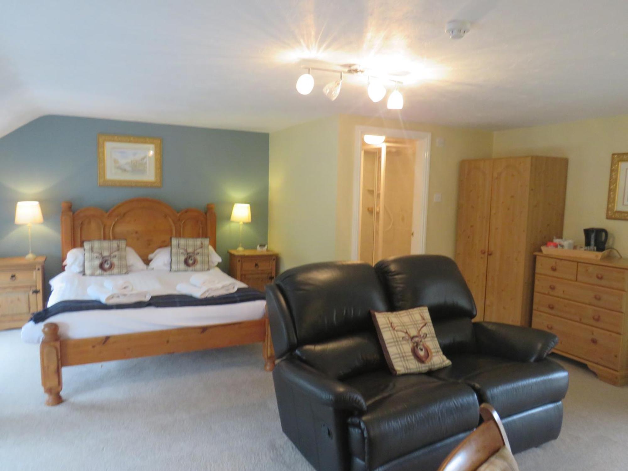 Ganton Greyhound Inn ภายนอก รูปภาพ