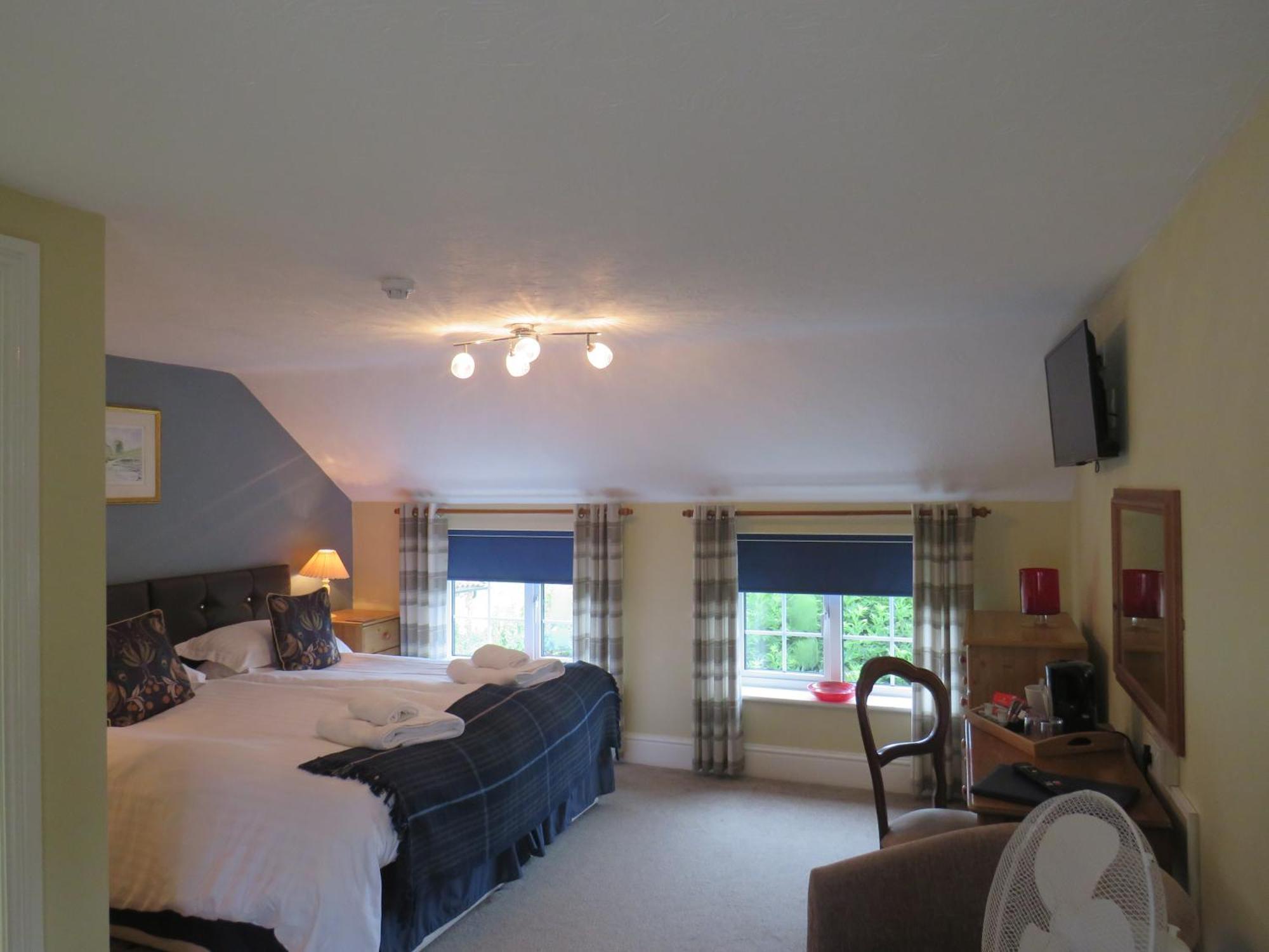 Ganton Greyhound Inn ภายนอก รูปภาพ